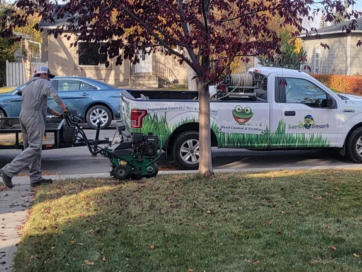 Tips on selecting a lawn care provider in calgary and red deer